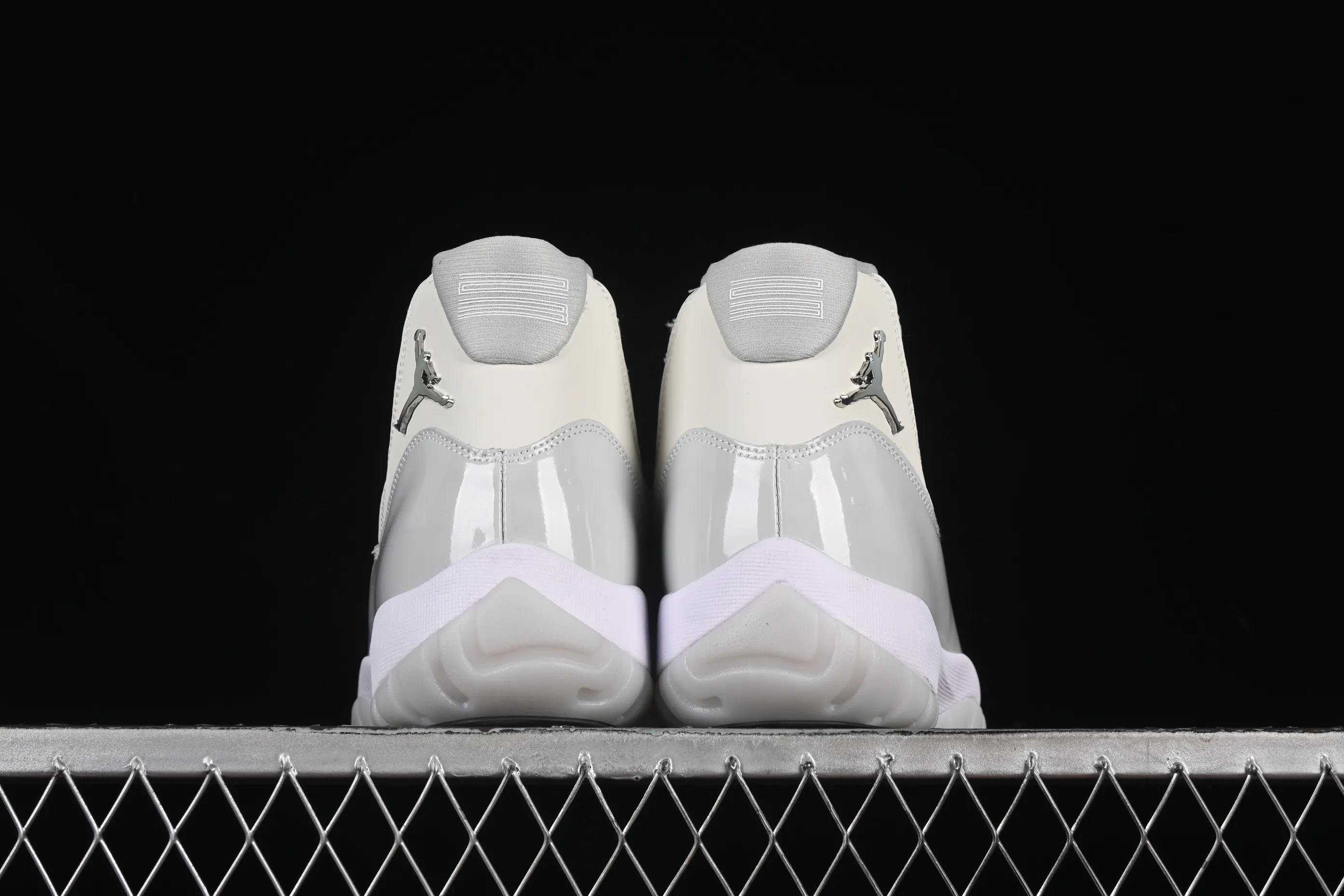 All categories Air Jordan Jordan series basketball shoes Air Jordan 11 Air Jordan 11 Retro "Grand Finale" AJ11 Joe 11 Pearl Gray AR0715-110